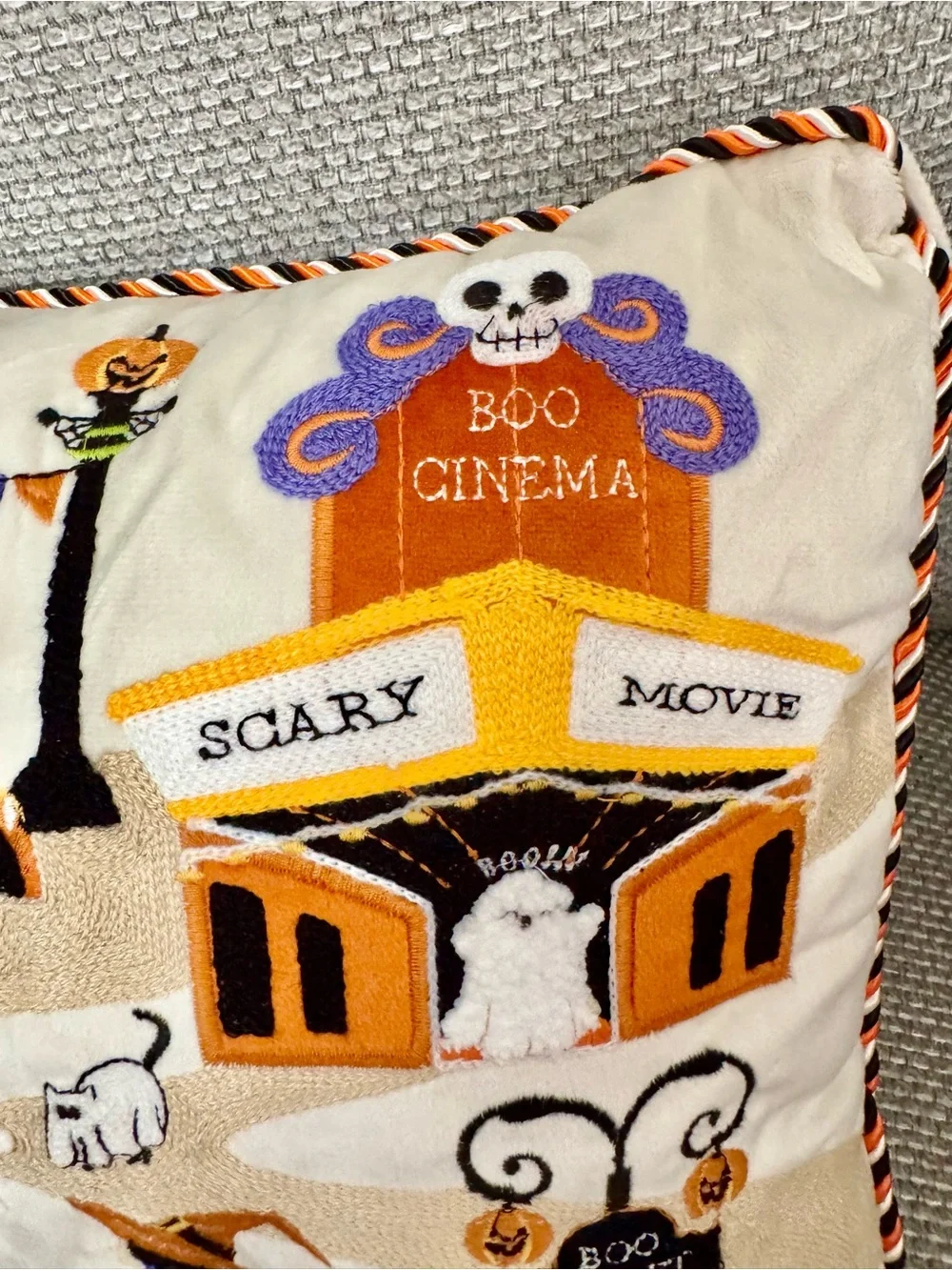 Halloween Town Pillow Ghost Village  Jack O’ Lantern Pumpkins Embroidered NWT